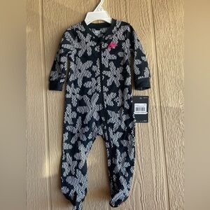 New girls Nike sleeper